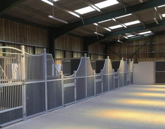 Redwings Horse Sanctuary Stabling